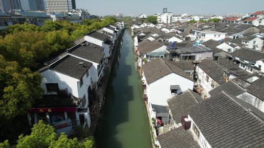 苏州市七里山塘古建筑水乡河流风光