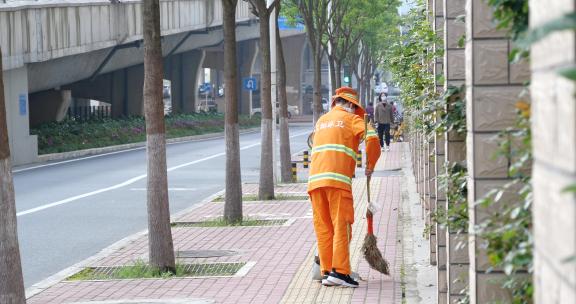 环卫工人清洁工清洁道路清扫垃圾劳动人民