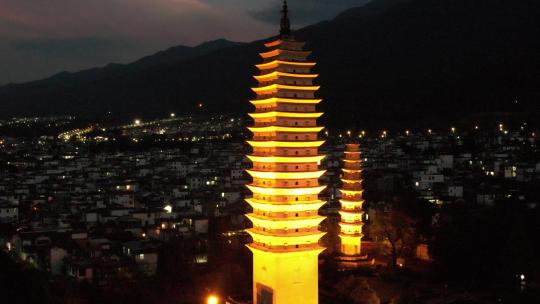 云南大理三塔寺夜景灯光航拍