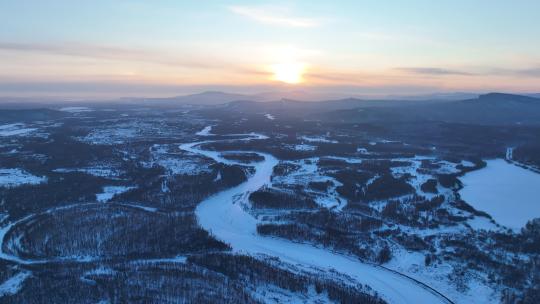 航拍内蒙古根河湿地雪景日落视频素材模板下载
