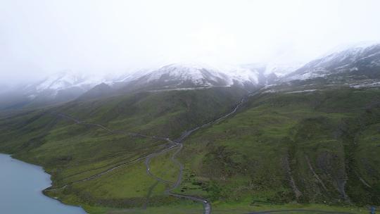 自驾西藏 深入萨普神山 雨天航拍 雪山湖泊高清在线视频素材下载