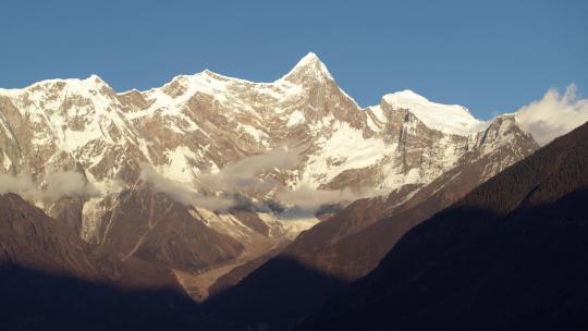 西藏南迦巴瓦峰山峦航拍