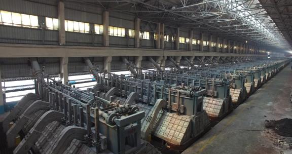 工业制造 钢铁行业 铝锭熔炼锻造