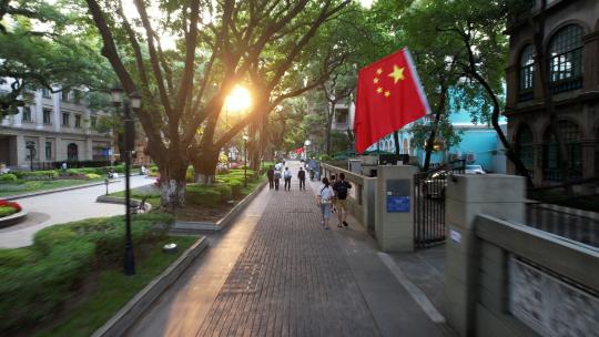 航拍广州荔湾沙面岛（国旗飘飘）