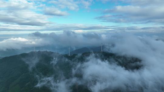 广西北流市四胜顶风力发电航拍空境视频素材模板下载