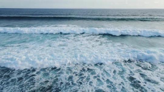 海浪合集 波涛汹涌 大海 海岸边 海水