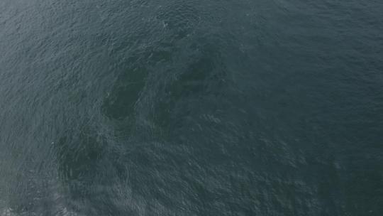 多云的一天，穆格林斯灯塔的航拍照片。视频素材模板下载