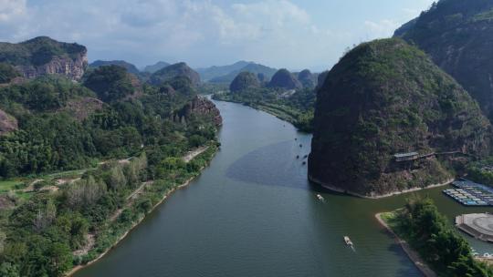 龙虎山河流慢慢抬起云台