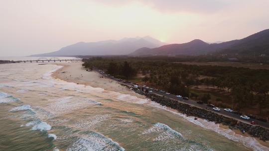 海南三亚日月湾海边日落风光视频素材模板下载
