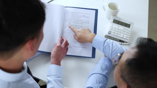 和客户签合同商业素材