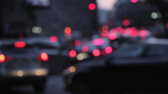 夜晚街道交通虚焦拍摄视频素材模板下载