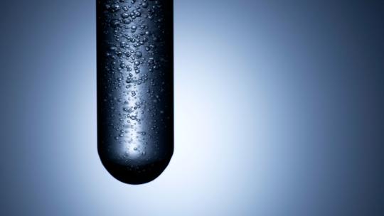 护肤品精华液护肤萃取水滴镜头4K