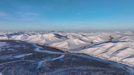 航拍冬季雪原河湾雪景