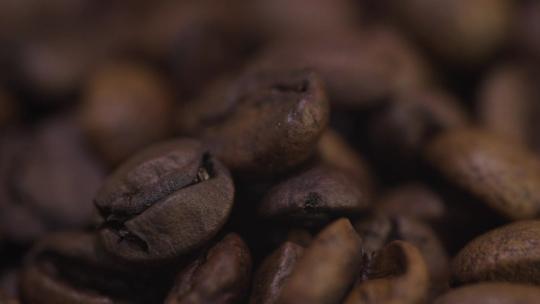 微距咖啡豆大特写实拍视频素材模板下载