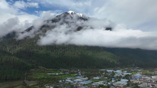 雪山波密