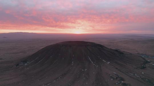 4k航拍内蒙古乌兰哈达火山朝霞日出