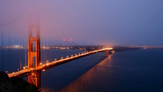 晚雾笼罩的金门大桥-2