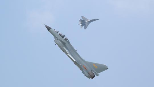 4K超稳：长春航展中国空军歼-10战机