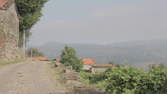 潘在山上的一个农村村庄的山里Friaes Tras-os-Montes葡萄牙