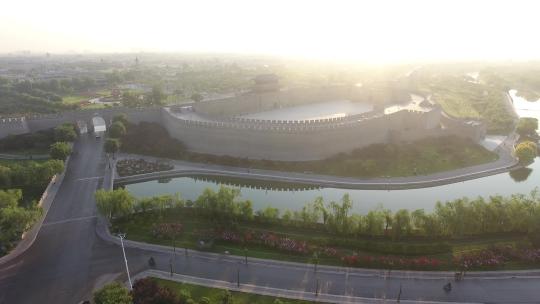 航拍清早晨光中的古城正定瓮城