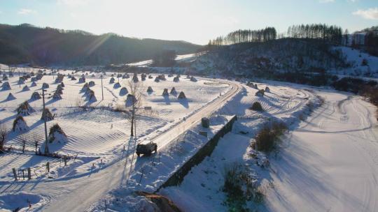 4k航拍雪后的山林