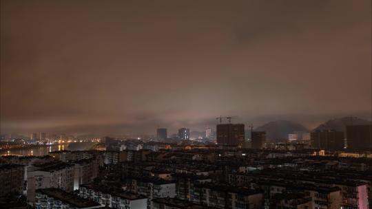屯溪城市夜转日延时有云和平流雾
