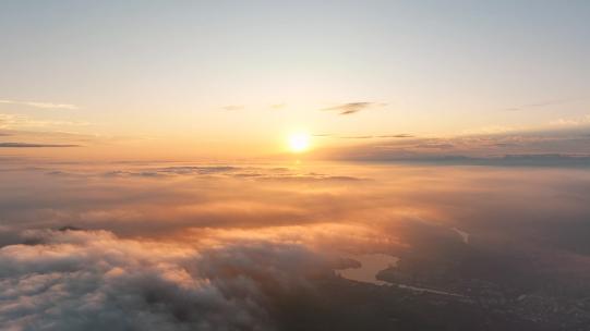 云海航拍日出延时山峰阳光云雾大气震撼开场