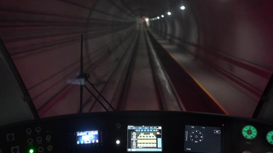 城市轨道交通地铁穿梭隧道