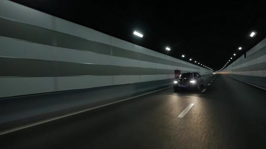 隧道中行驶的劳斯莱斯视频素材模板下载