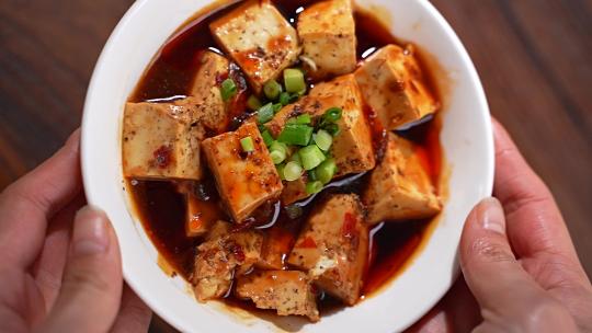 麻婆豆腐+手撕包菜美食
