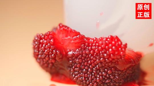 新鲜杨梅杨梅汁水果饮品广告创意实拍