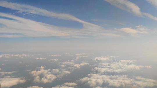 江西上饶飞机窗外云景风光