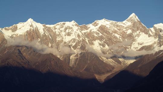 西藏南迦巴瓦峰山峦航拍