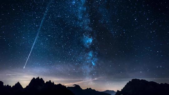 夜晚的星空银河系延时摄影视频素材模板下载