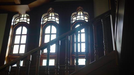 民国时期建筑内部楼梯 窗户