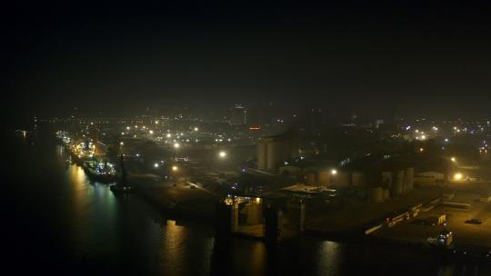 航拍大气夜景海港码头海景集装箱船
