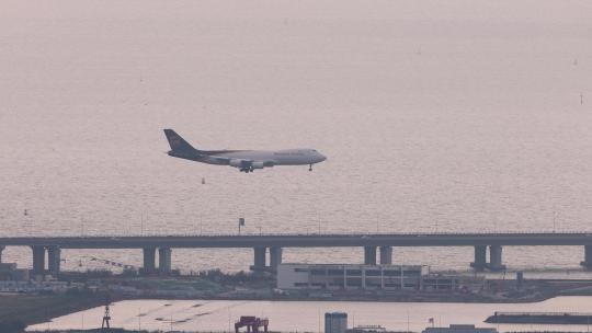 深圳机场飞机起飞降落视频素材模板下载