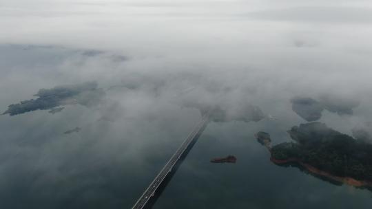 航拍杭州淳安千岛湖大桥云海云雾4K视频素材模板下载