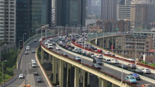 上海拥堵的城市交通实拍