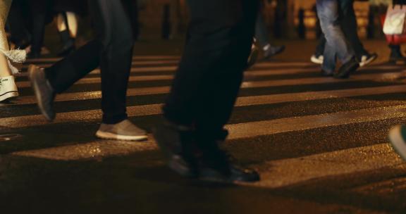 【正版素材】繁华城市夜景外滩人流脚步