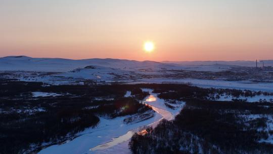 航拍内蒙古亚洲第一湿地雪景黎明