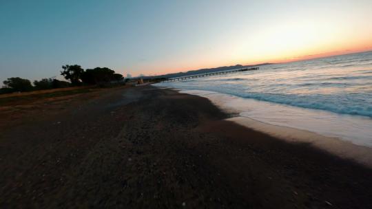 FPV无人机航拍海边沙滩日出日落海岸海岛