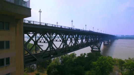 南京长江大桥航拍车流第二组视频素材模板下载