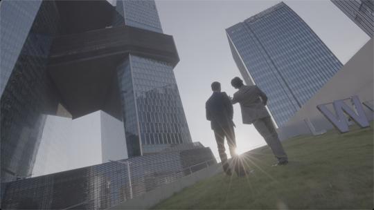 Log 4K 低视角商务交流-腾讯总部背景