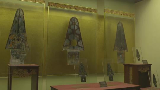 h博物馆内铜矛模型陈列视频素材模板下载