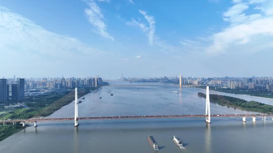 航拍武汉白沙洲长江大桥江景桥梁轮船视频素材模板下载