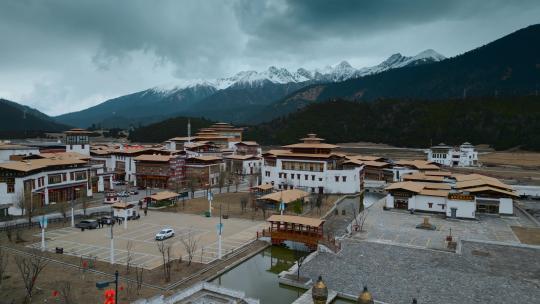 西藏旅游风光318国道鲁朗小镇视频素材模板下载