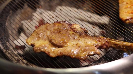 木炭烤肉韩国烤肉