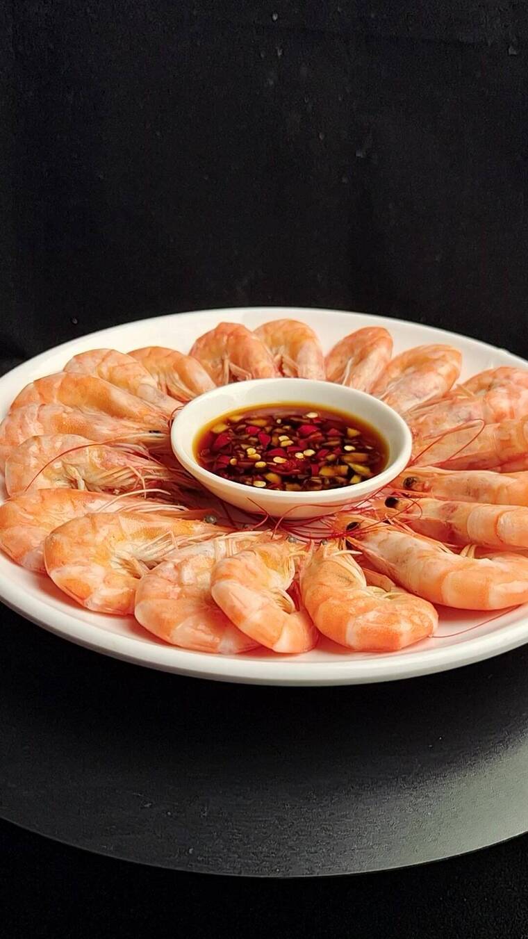 白灼虾美食口味虾4k旋转展示正版超高清4k商用授权视频素材下载(编号