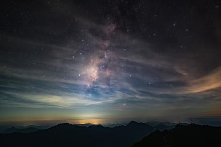 罗定风车山星空延时摄影